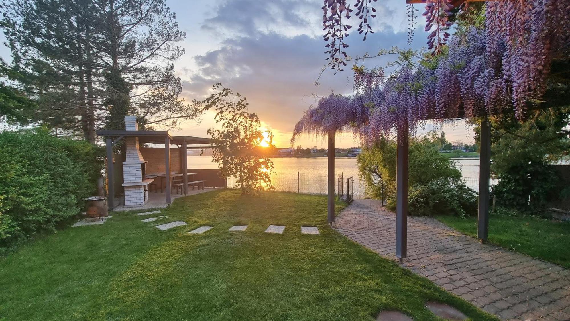 Topsenec-Lakeside Home Dış mekan fotoğraf